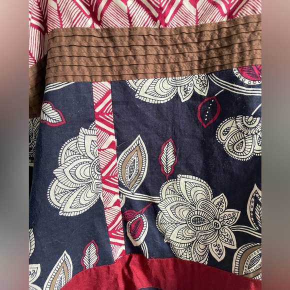 BCBG Camisole top - Picture 4 of 4